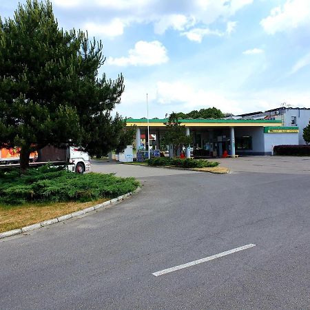 Motel Na Stacji Paliw Ustronie Morskie Eksteriør bilde